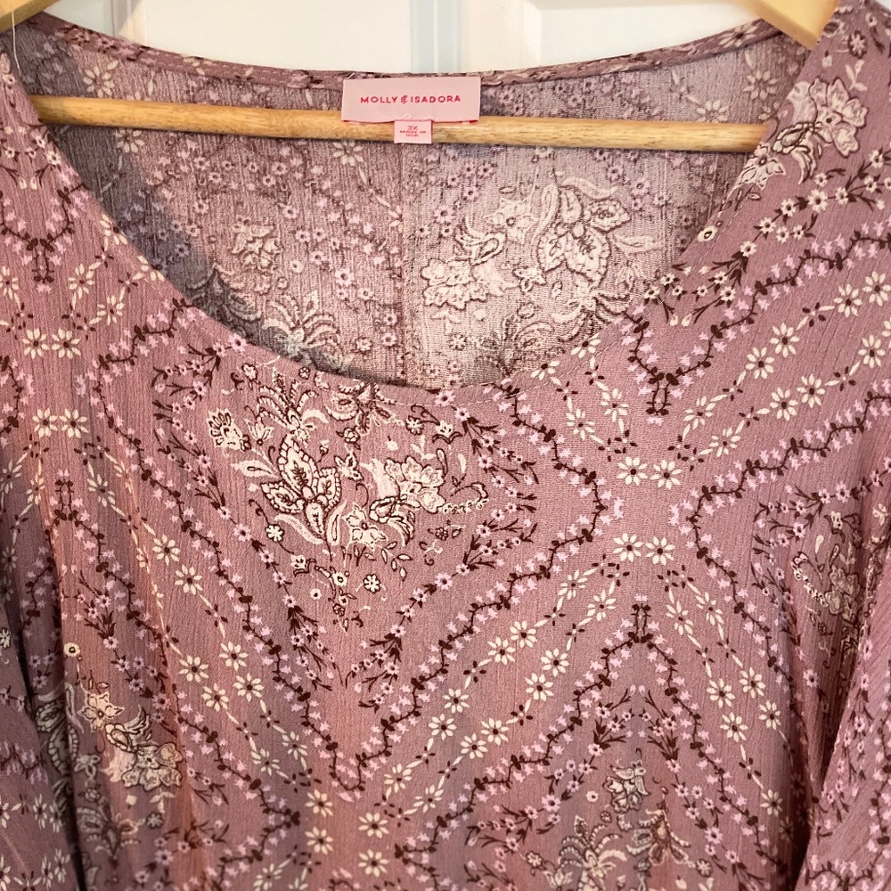 Cute Mauve tie in back short sleeve shirt